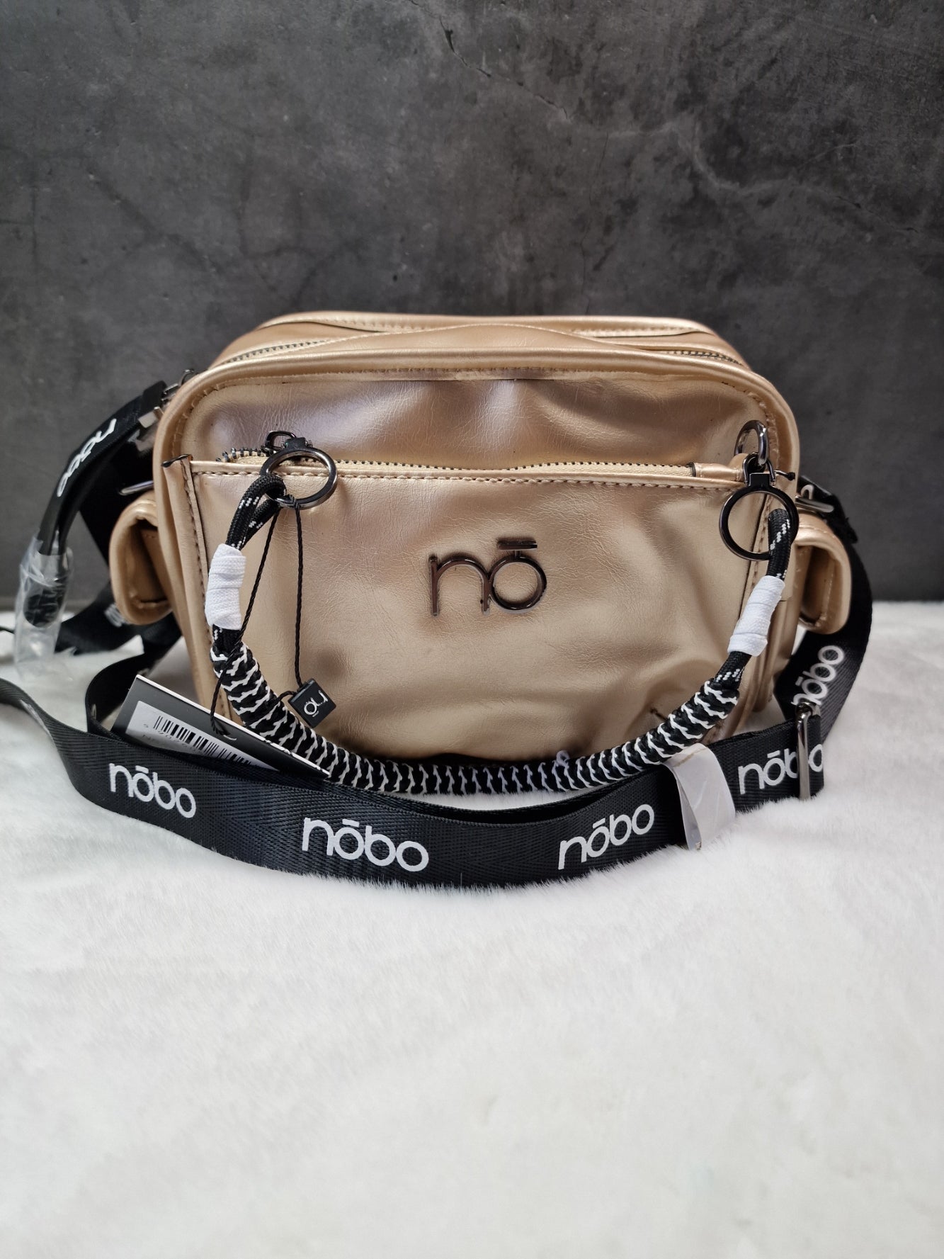 Nobo - small, gold  shoulder bag image 0