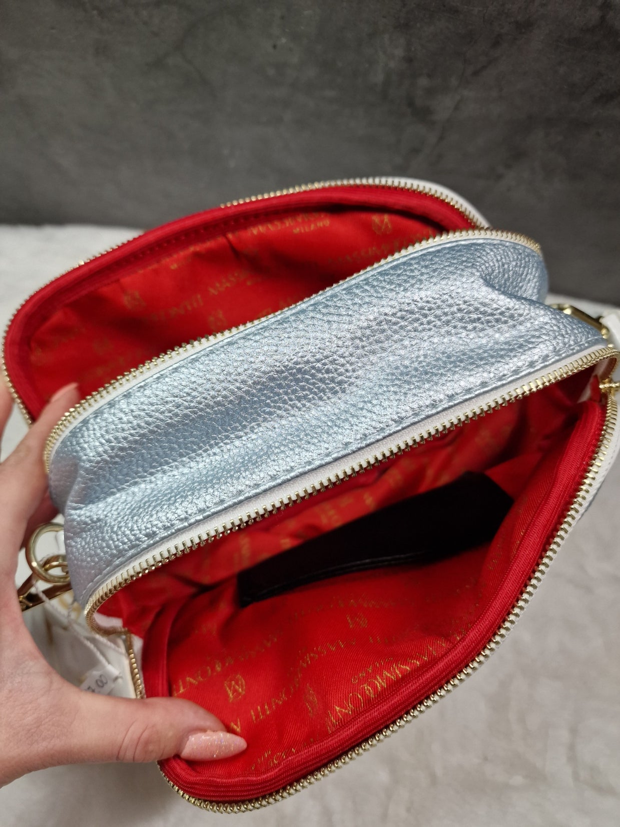 Massimo Contti - small, shoulder bag in light blue image 2