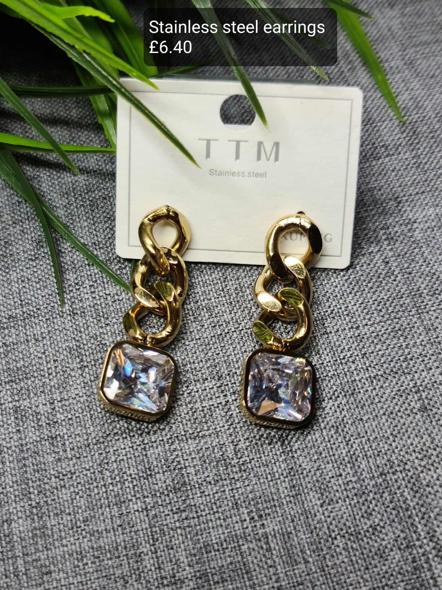 Trendy earrings image 0