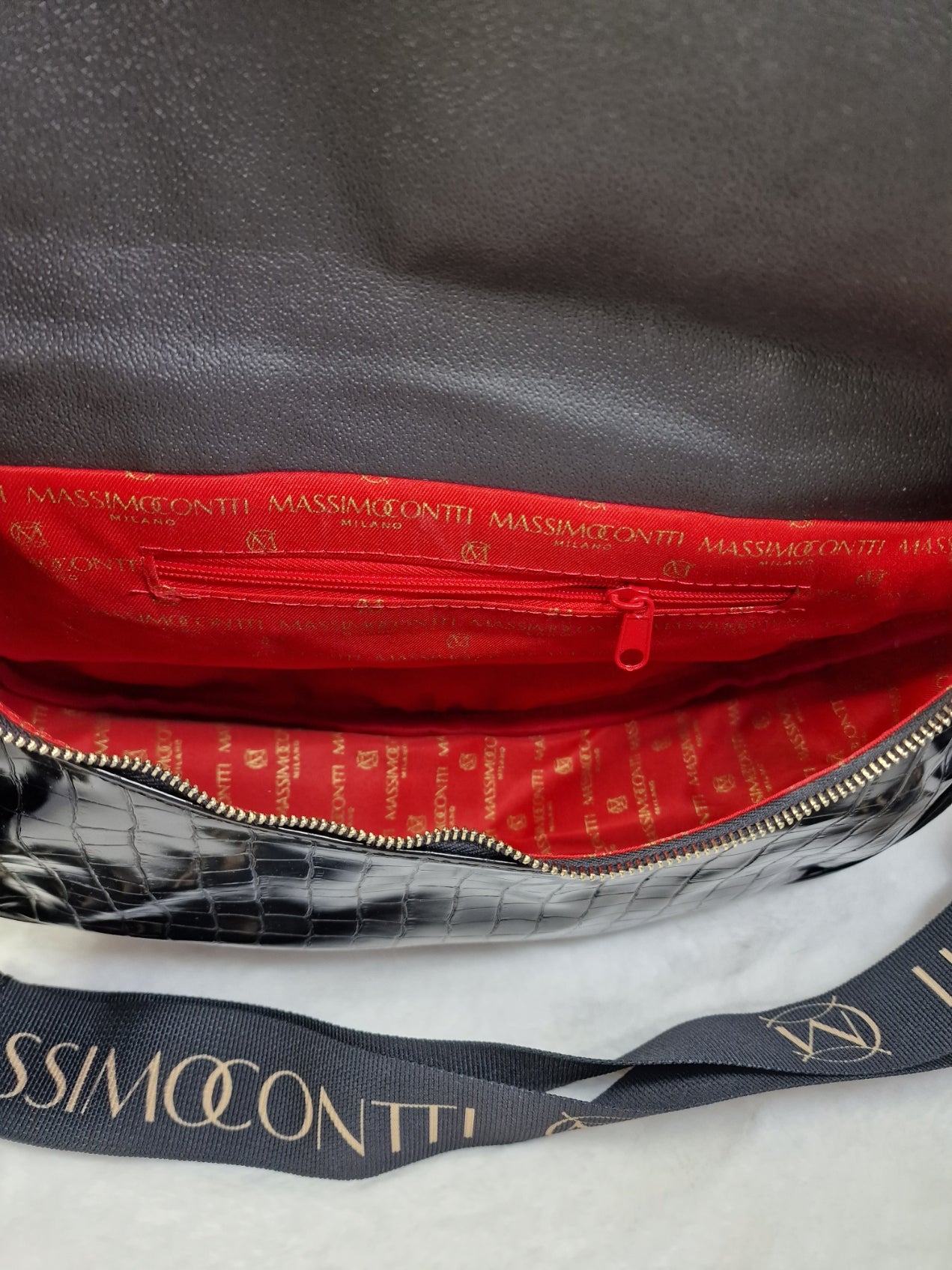 Massimo Contti cross body bag in black image 2