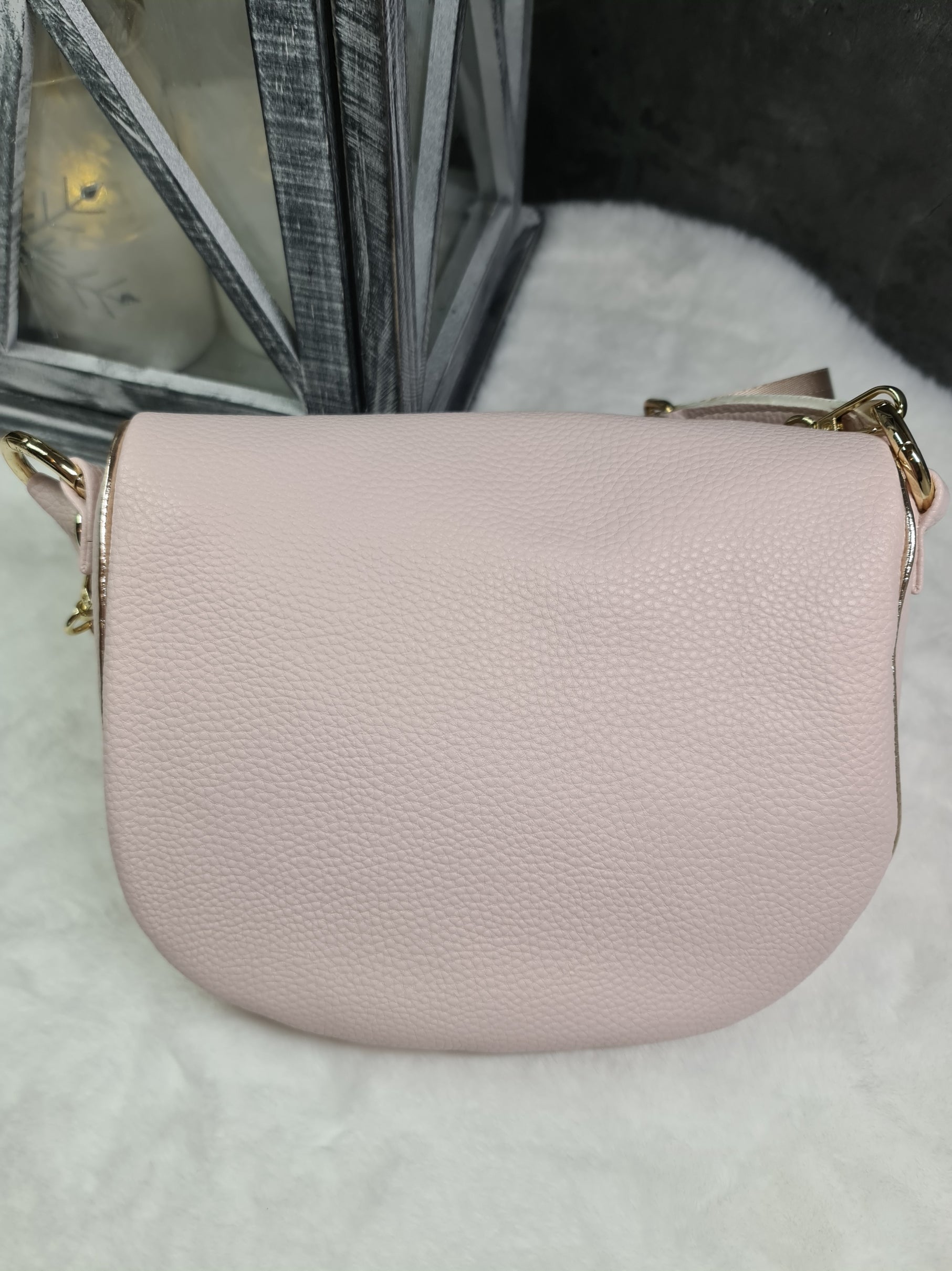 Vittoria Lucca, baby pink handbag image 1