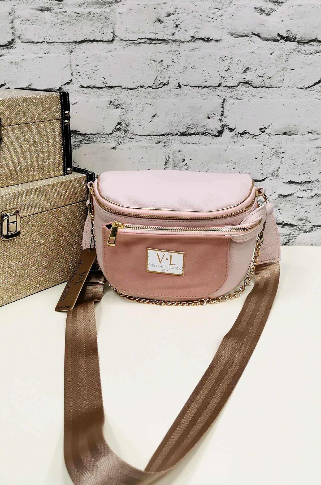 Vittoria Lucca, baby pink handbag image 0