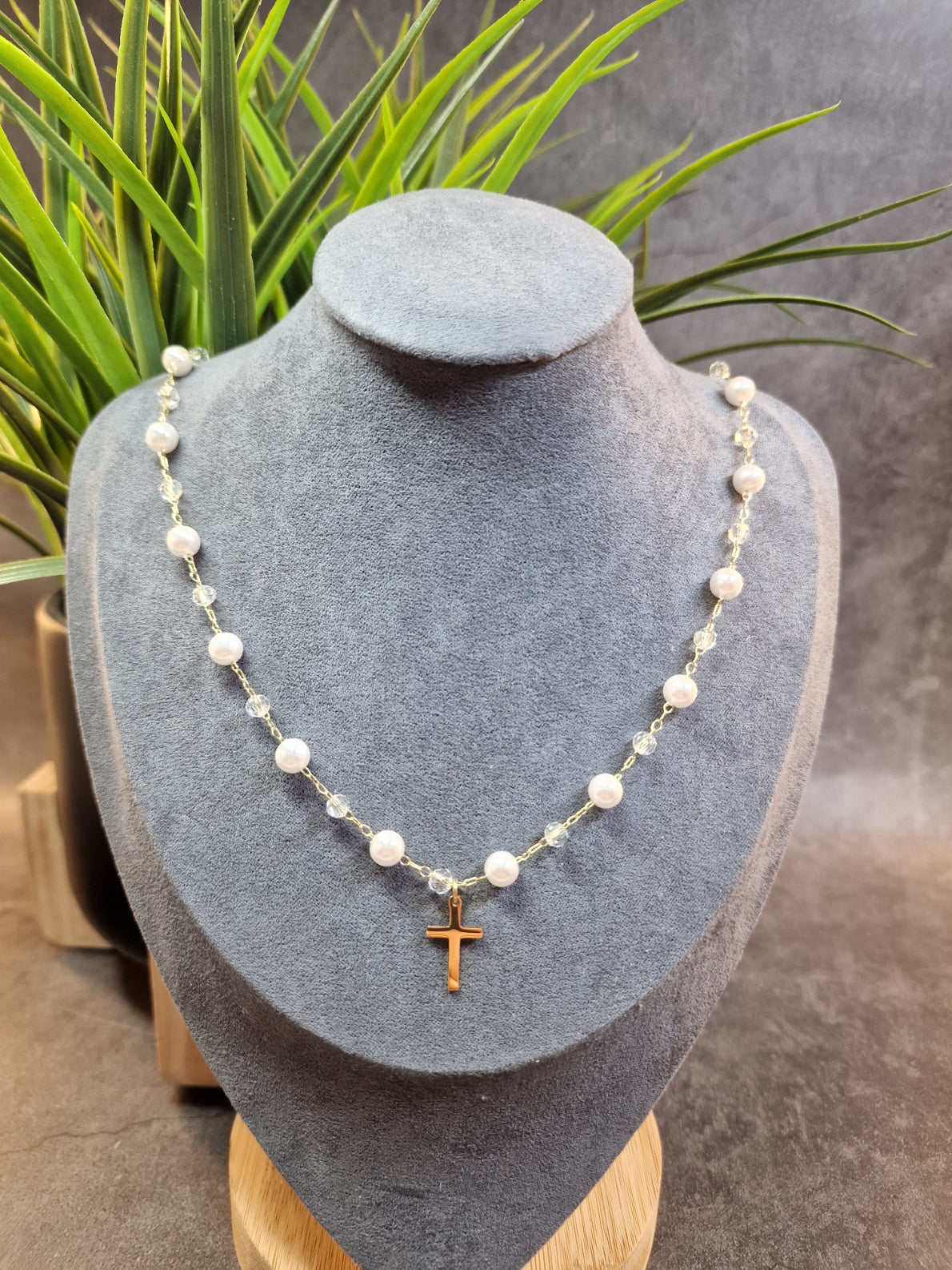 Cross, pearls necklace image 0