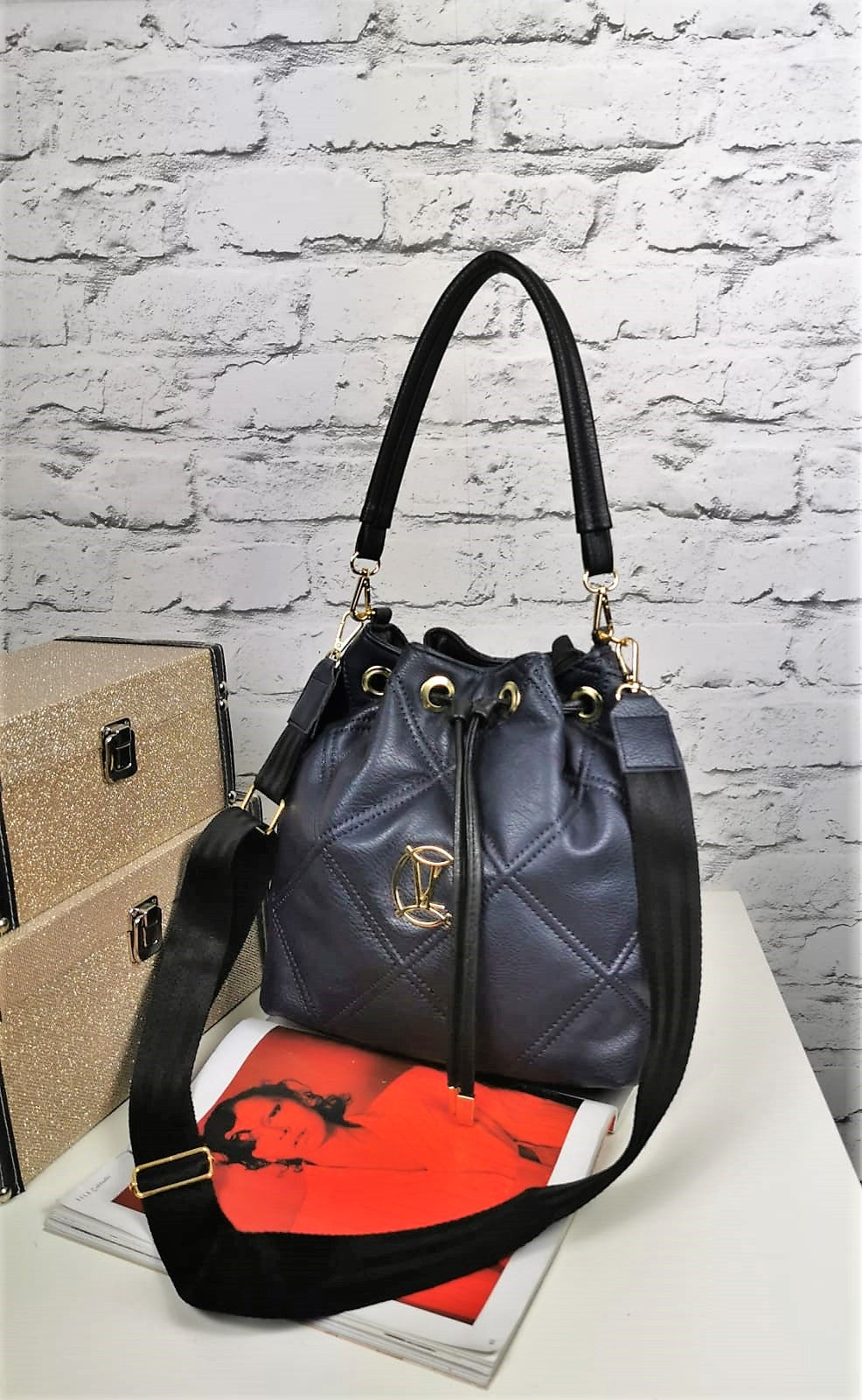Vittoria Lucca navy handbag image 0