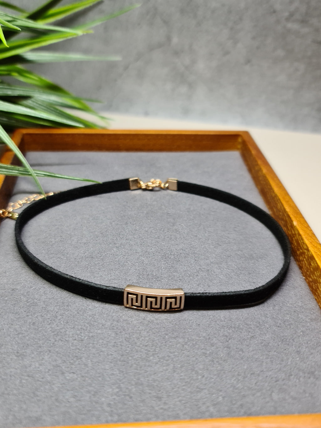 Suede choker image 0