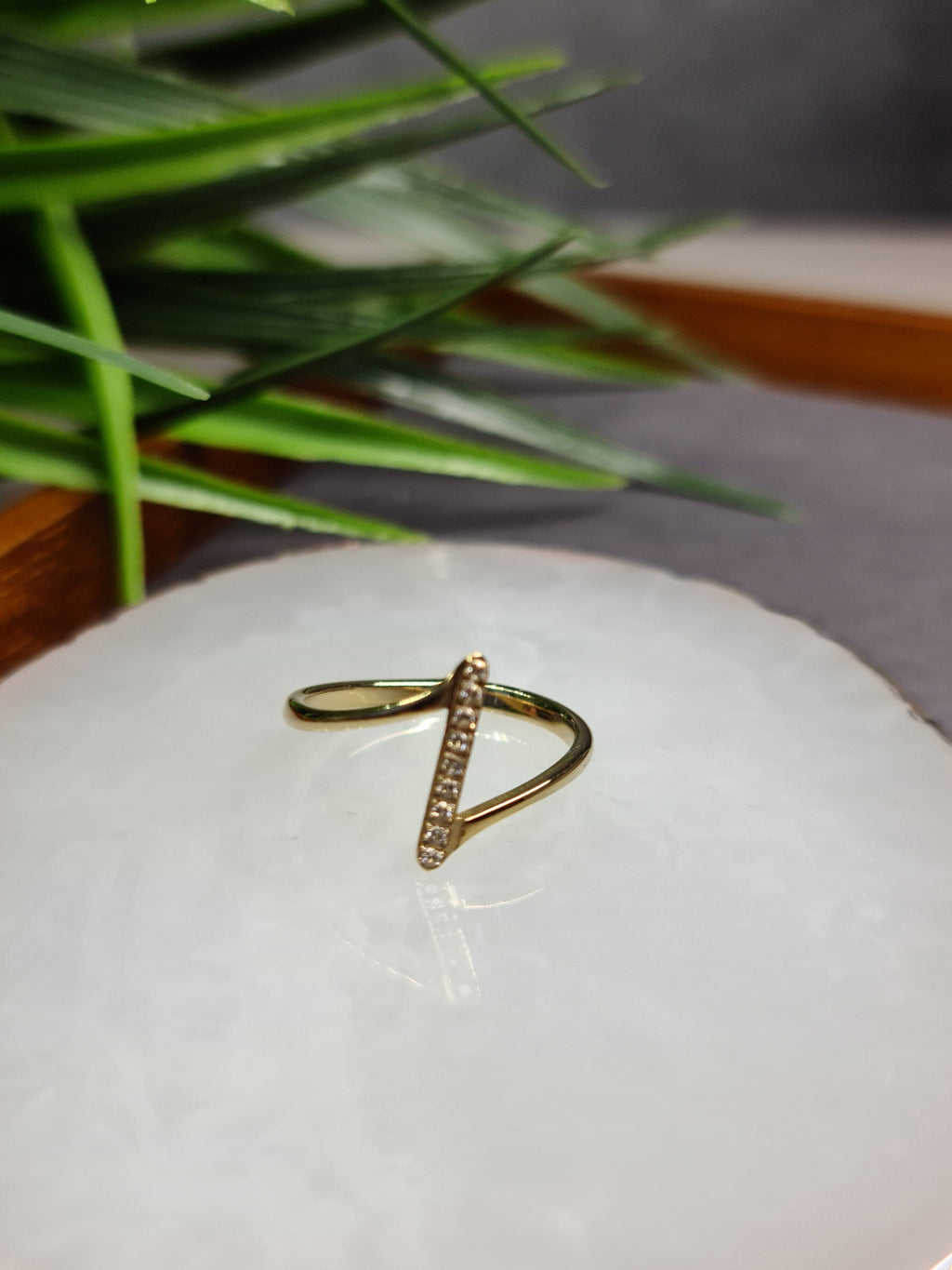 Elegant ring image 1